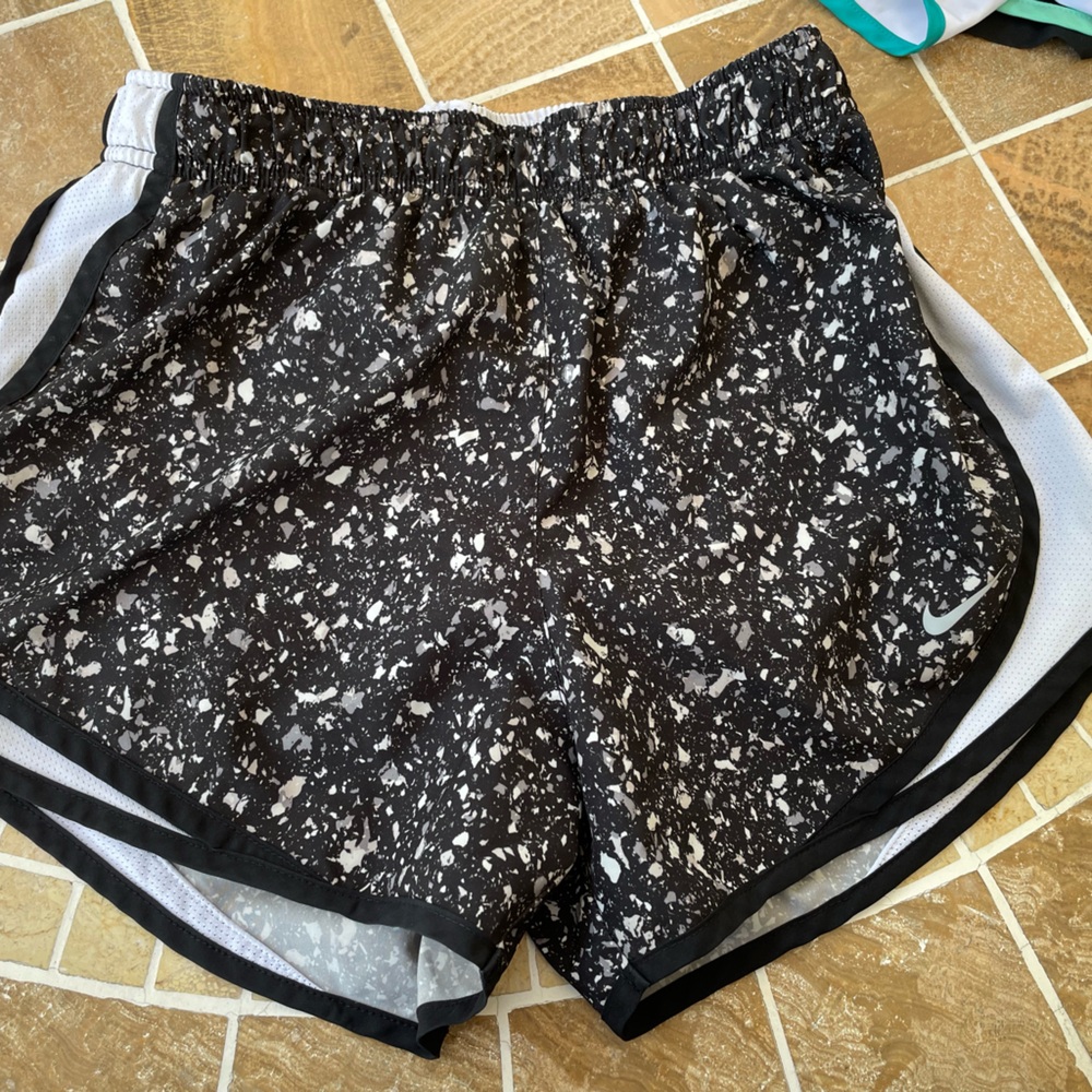 Nike black and white shorts
